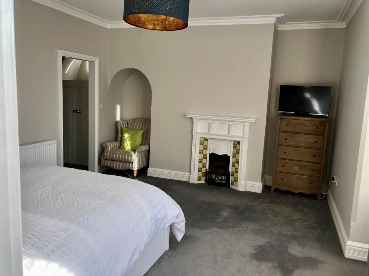 Stunning 2 Bed Georgian Apartment Swafield ภายนอก รูปภาพ